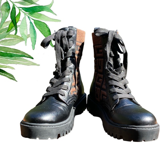Guess Shoes Guess Womens Olinia Logo Knit Combat Lug Sole Boots 65